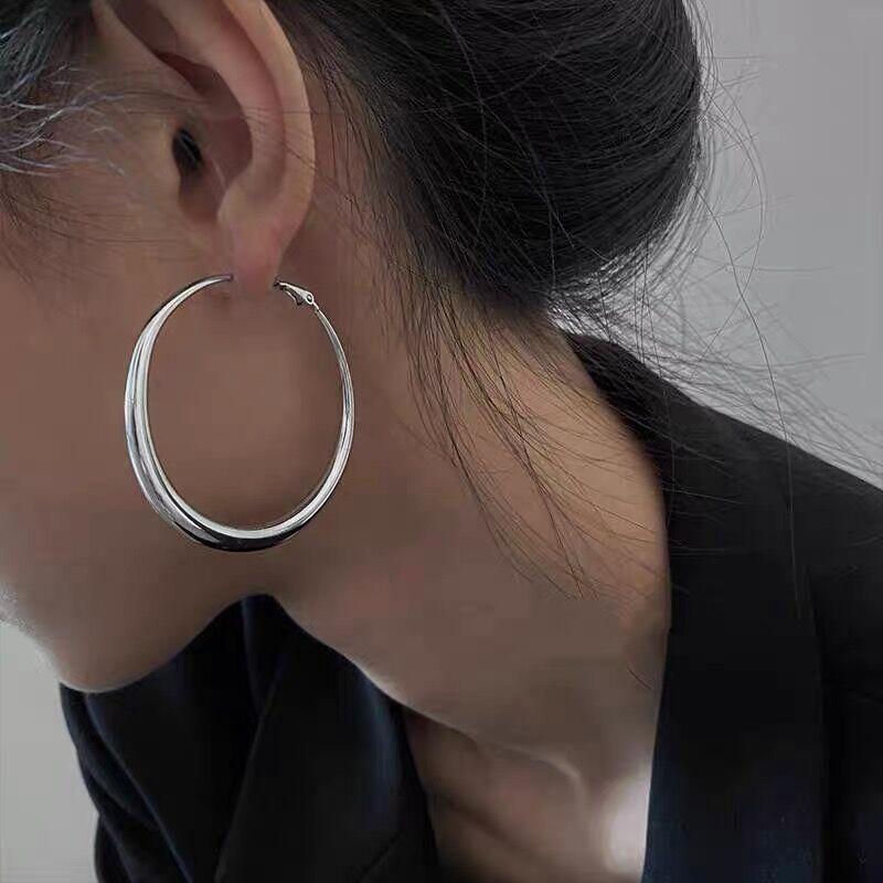 Trendy Simple Exaggerated Metal Round Hoop Earrings For Women Holiday Party OL Fashion Y2K Jewelry Big Ear Accessories