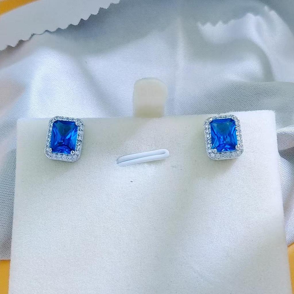 European & American Sapphire-Inspired Jewelry Set: Versatile Necklace, Ring & Earrings Adorned with Full Diamonds for Women.