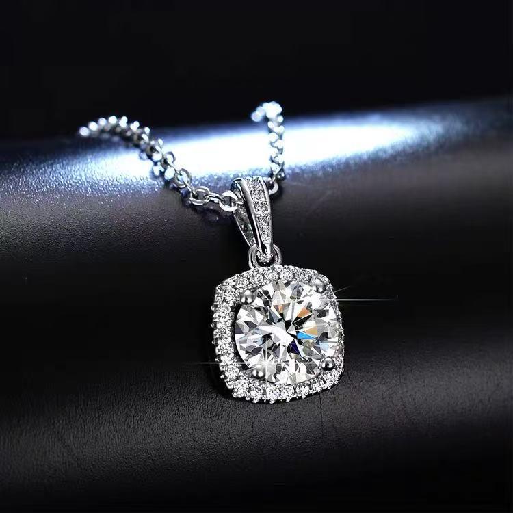 1 Carat Moissanite Pendant Necklace in 925 Sterling Silver - Cute Square Round Classic Style 1 Carat High Carbon Stone
