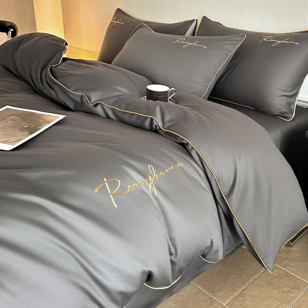 Vierteiliges Set aus reiner Baumwollbettwäsche Leichter Luxus, Hautfreundlich und Bequem Gewaschene Laken Bettbezüge Kissenbezüge.