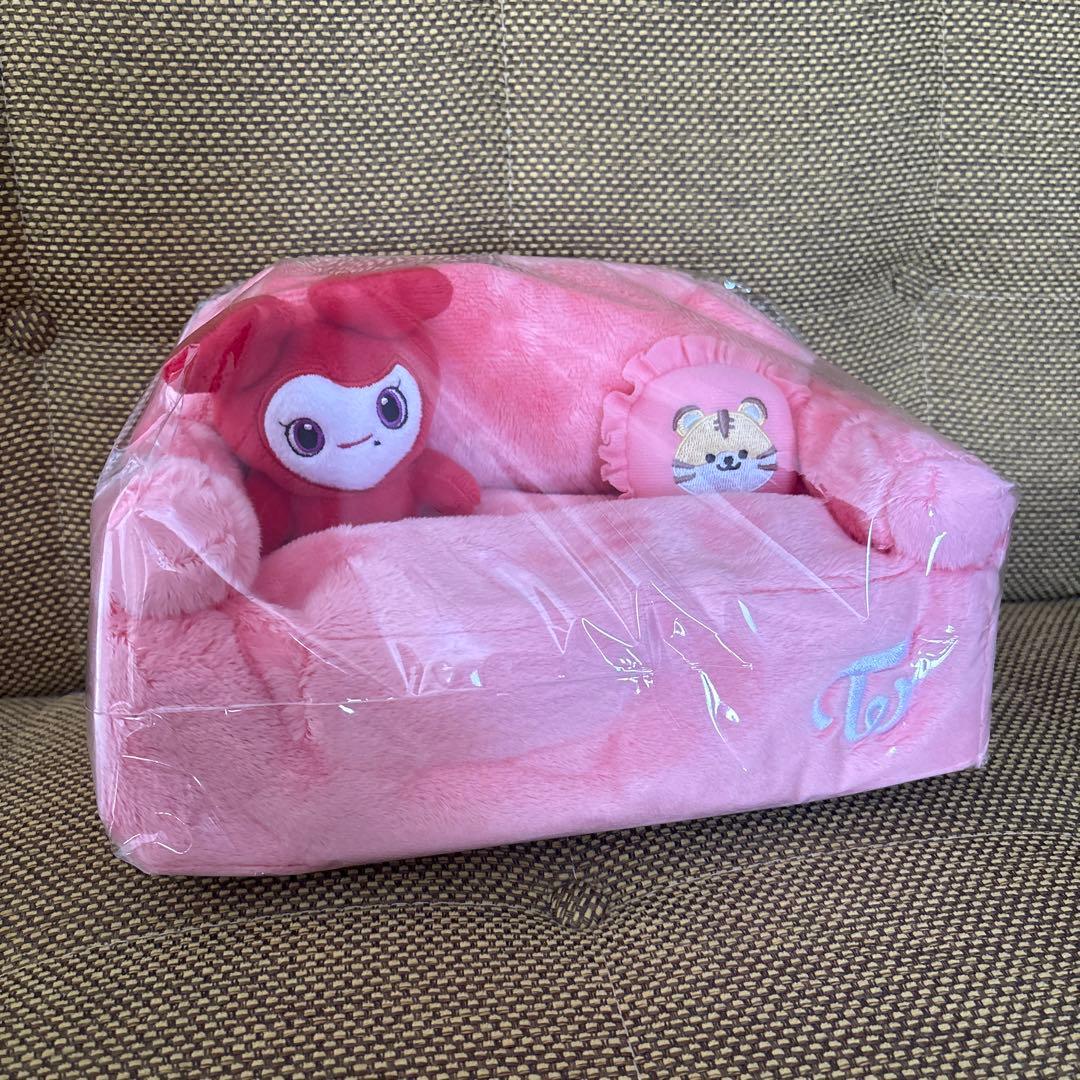 

[USED] TWICE LOVELYS Tissue Cover Chaeyoung GiGO Limited