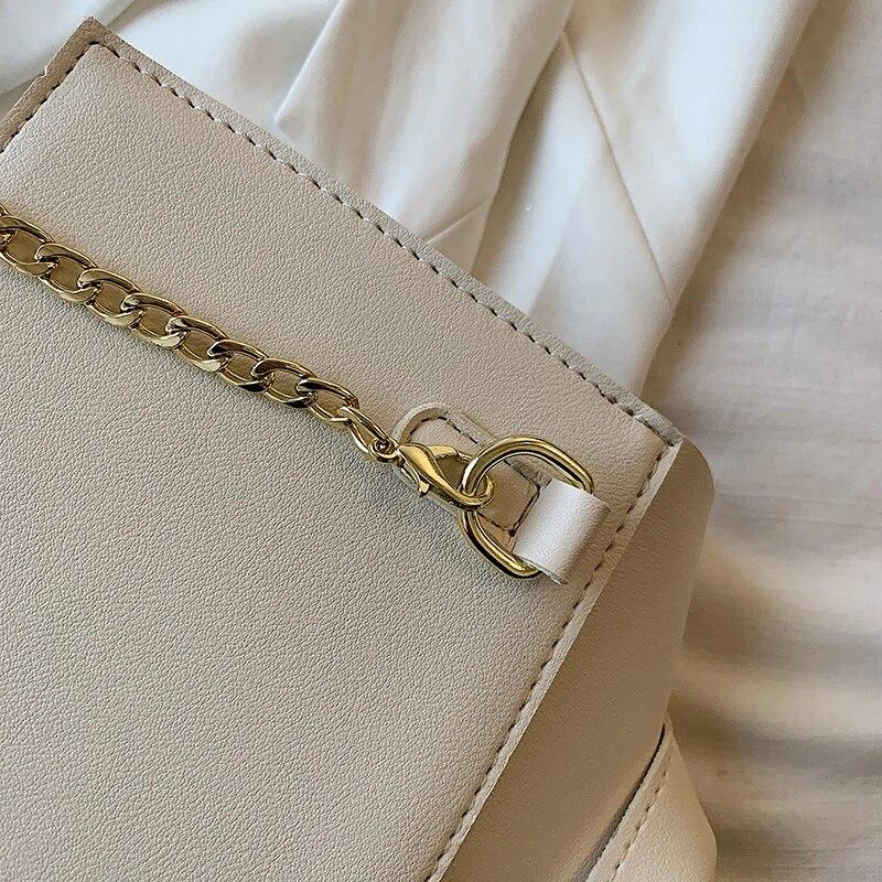 Роскошная брендовая куртка — фото 15