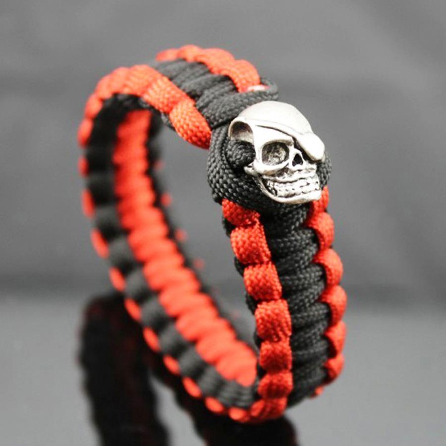 Braccialetti Bangle di Sopravvivenza in Paracord da Esterno Uomo Tono Argento Braccialetto da Polso con Corda Teschio Campeggio Escursionismo Braccialetto con Fibbia di Emergenza Gioielli