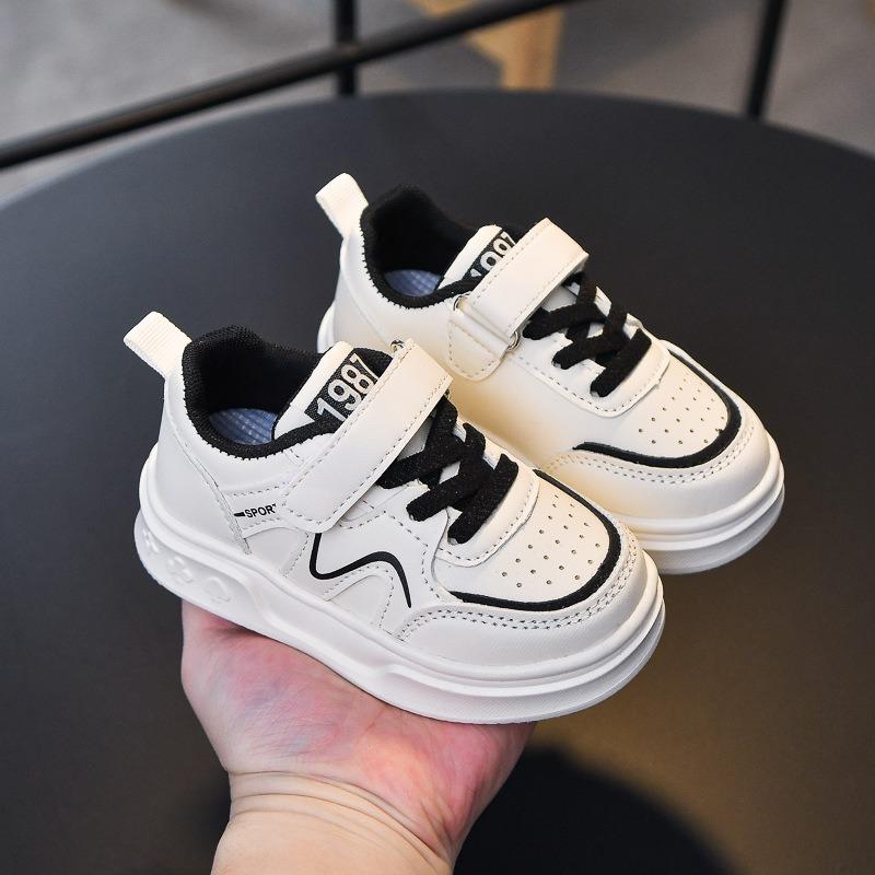Autumn New Arrivals Children's Leather Sneakers, Boys' Sports Shoes, Korean-Style Soft-Sole Girls' White Sneakers.