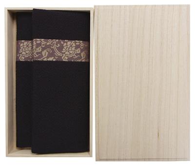 Daiko Sangyo Rosenkranzetui, Hergestellt in Japan, Seide mit berühmten Rissen und vertikalen Streifen, Pfingstrosen-Arabeskenmuster, Lila, 802-1