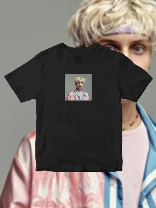 Vanya Dmitrienko T-shirt L