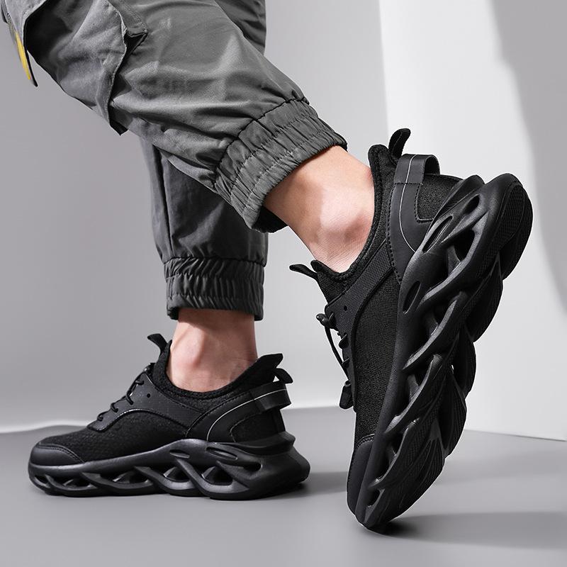 22 Summer Large Size Casual New Mesh Sports Shoes Twist Sole Youth New Shoes