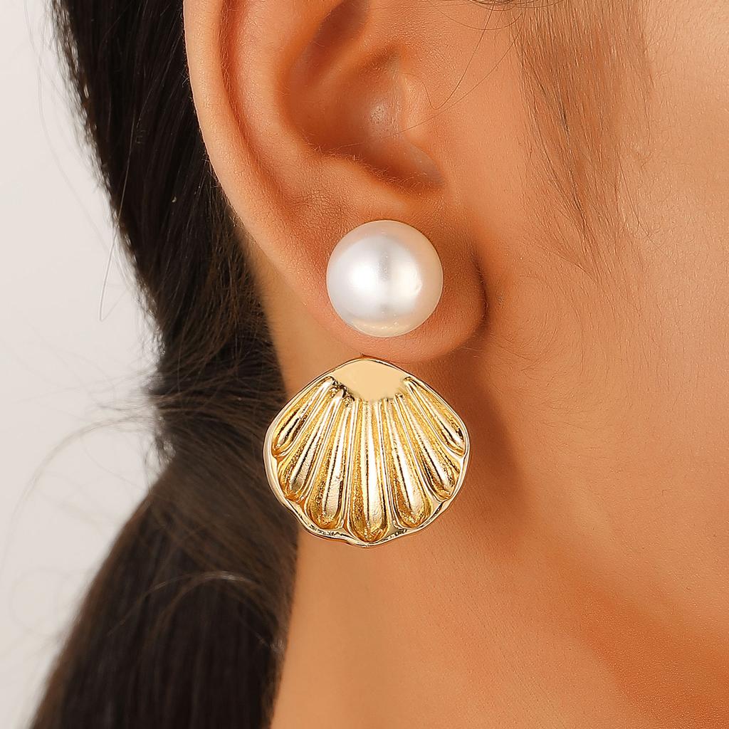 2026 Trend Spiral Conch Stud Earrings for Women Elegant Simple Alloy Jewelry Personalized Fashion Style