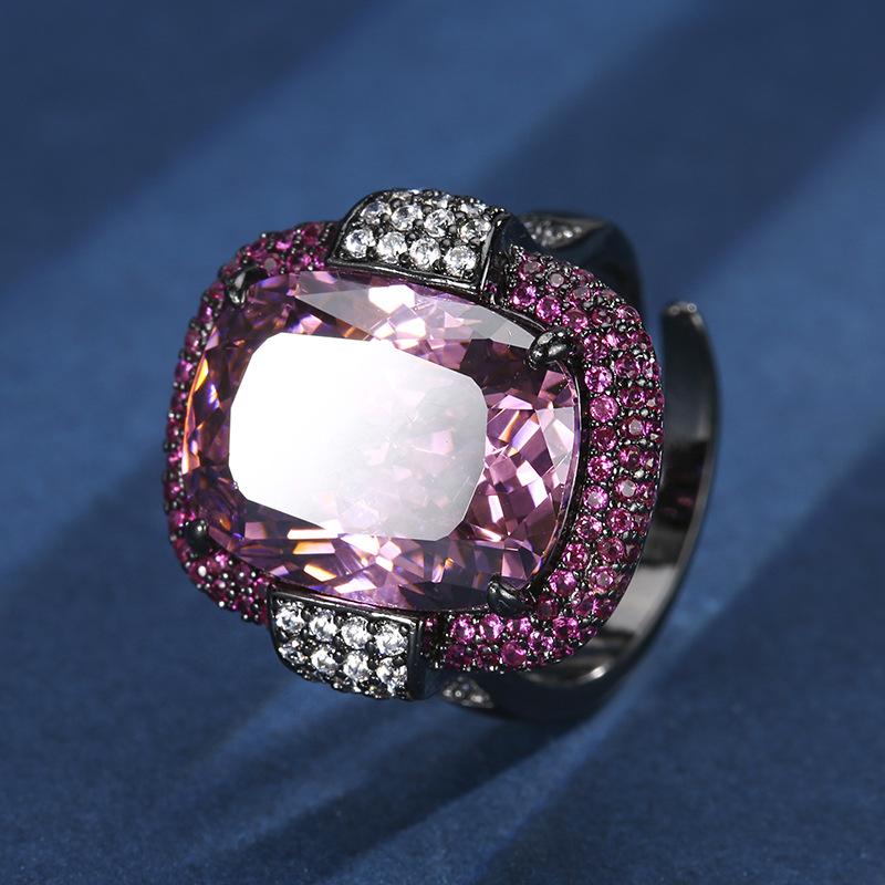 

Ювелирные изделия Медное основание с золотым покрытием Имитация сухой розы Черное золото Кольцо для личности Женское 12 * 16