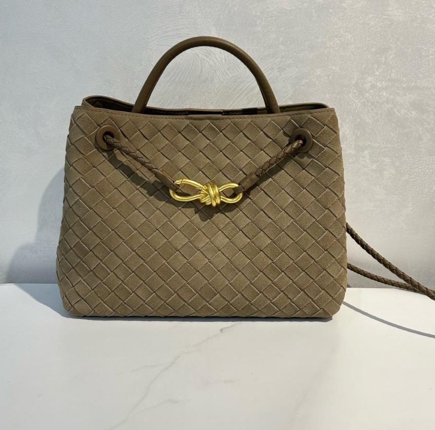 Designed Leather Bag Large Capacity Casual Handbag Single Shoulder Underarm Tote Bag For Women