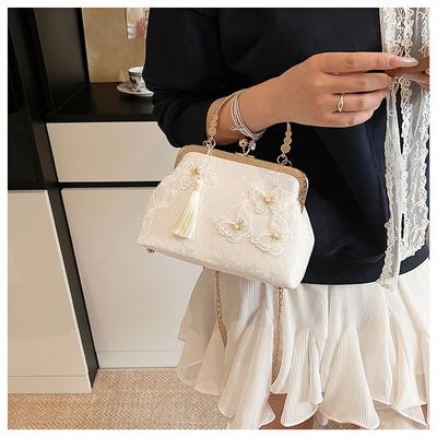 Handgefertigte 3D-Blumen Cheongsam Clutch - Hanfu Perlenketten-Tasche (Chinesische traditionelle Rahmenbörse für lässige und formelle Anlässe)