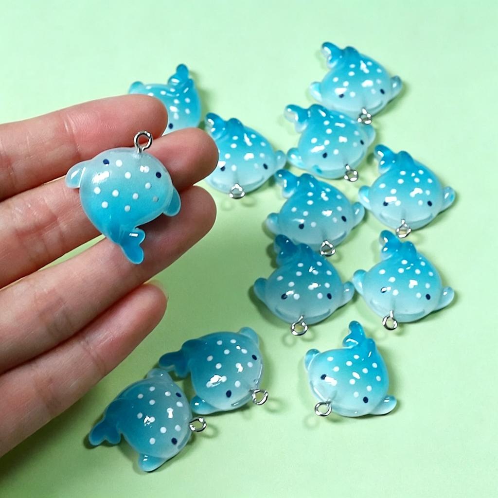 10Pcs Wholesale Blue Ocean Ray Resin Charms Bulk Cute Fish Pendant For Jewelry Making