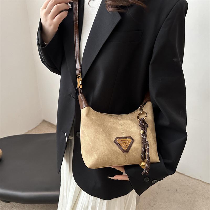 Retro Small Contemporary Square Crossbody Bag For Women Ideal For Everyday Use With Design Stylish