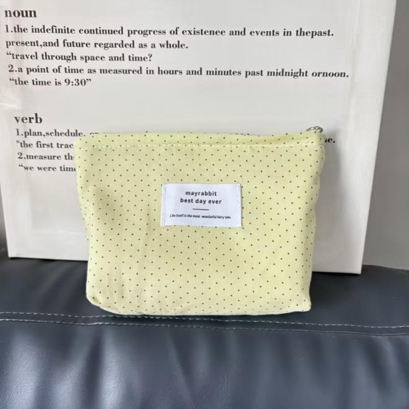 Korean Ins Dot Love Lipstick Makeup Bag Female Clutch Bag Small Cosmetics Bags Inner Bags Travel Organizer Bags Toiletries Bag