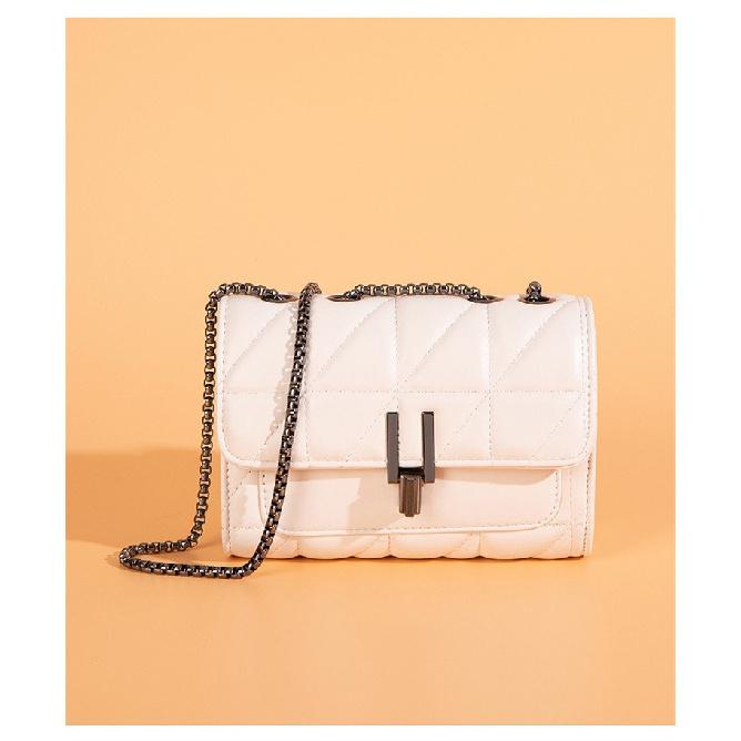 New Fashion Trend Versatile Simple Women's Bag Quilted Buckle Bag Women's Shoulder Crossbody Bag Small Chain Bag