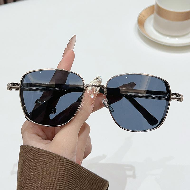 

New Retro Metal Square Myopia Glasses Outdoor UV400 Polarized Near Sight Sunglasses Women Men Minus Sight Eyeglasses Diopter+4.0 0 серебряный серый