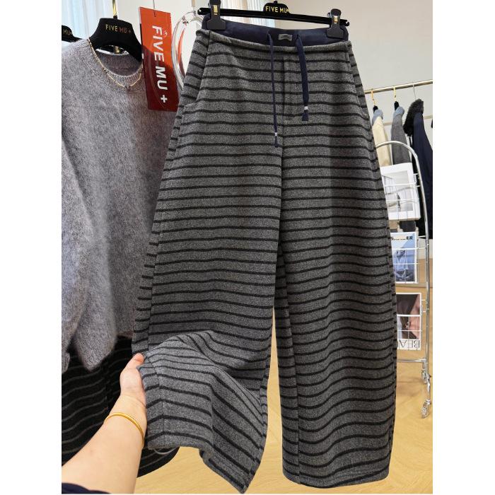 Plus Size Elastic Waist Striped Sweatpants for Autumn & Winter - Velvet, Loose Fit