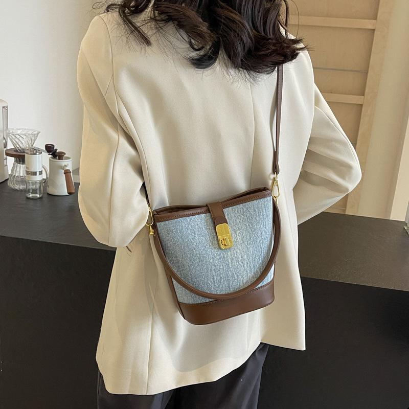 Popular Bag New Denim Shoulder Handbag Summer Casual Fashion Crossbody Bucket Bag Women