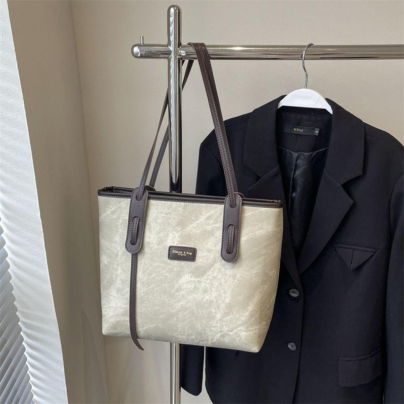 

Сумка большой вместимости Golden Jade Bird Женская 2025 Новая Премиальная джинсовая сумка через плечо Сумка для поездок Популярная сумка-тоут