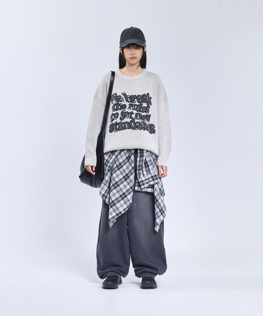 STANDARDERROR 87-Stan191 Art Lettering Oversized Jacquard Knit Gray