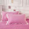 Rosa Mädchenherzförmiger Kantenkissenbezug-Set, Zwei Dicke Milchsamtkissenbezüge