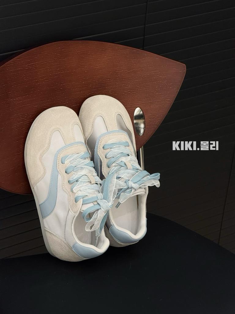 Retro women's new soft-soled lightweight inner height-increasing sports versatile casual shoes