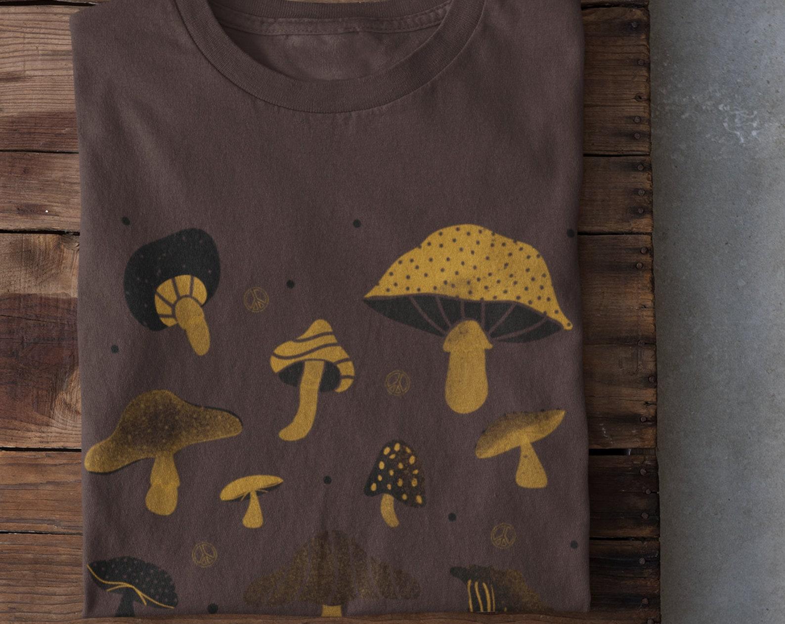 Mushroom Shirt,Grunge Clothing,Mushroom Tshirt,Alt Clothing,Grunge Shirt,Fairy Grunge Clothing,Goblincore Shirt,Peace Tee,Indie Clothing S