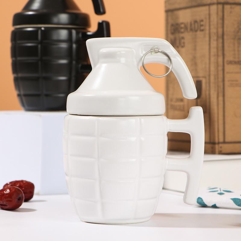 Kreative granatenförmige Scherz-Keramik-Kaffeetasse mit Deckel