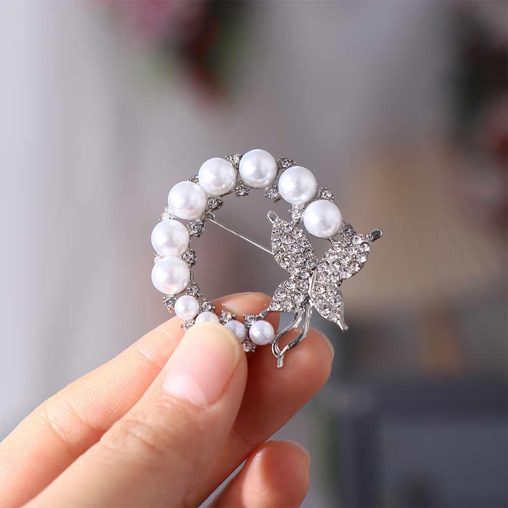 Baroque Circle Butterfly Brooch Trend Rhinestone Circle Brooches Wreath Butterfly Brooch  Girls