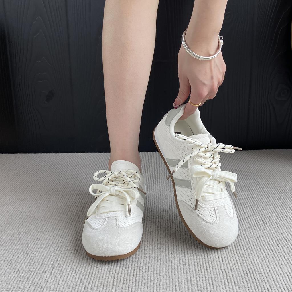 Fashion 2025 Spring Autumn Children's Shoes Candy Colored Children's De Training Shoes Men Women's Vintage Velvet Casual Student Board