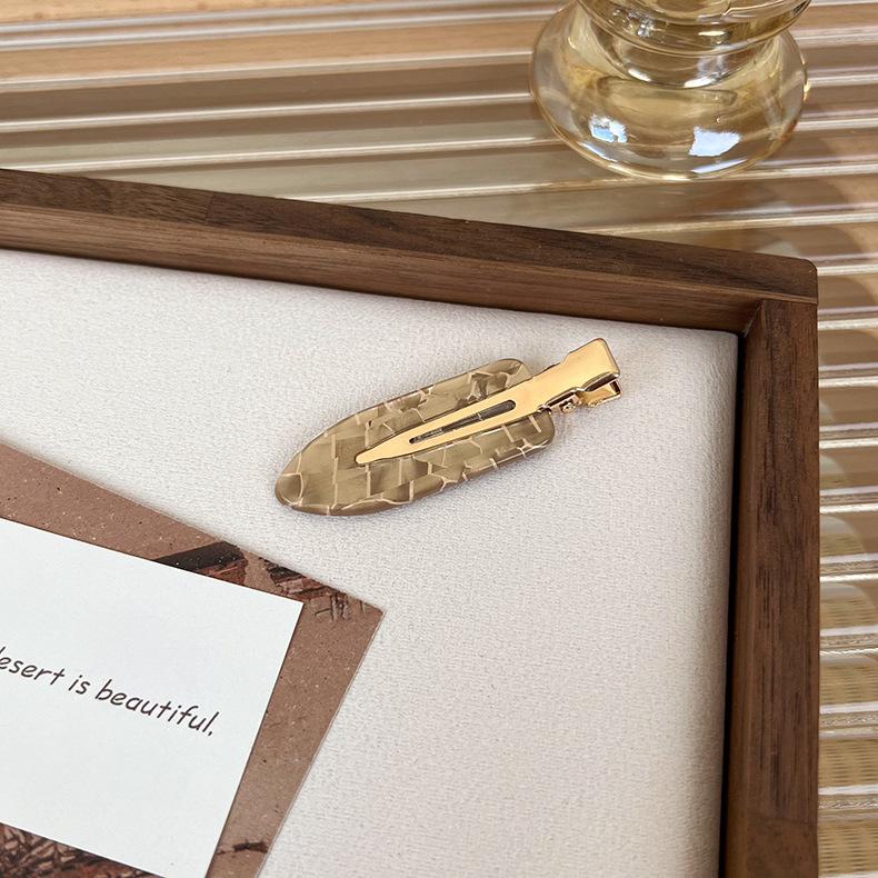 UXSL Korea Acetate Seamless Hairpins Womens Girls Simple No Bend Bangs Clips Duckbill Clip Barrettes Hair Styling Tool Haddress