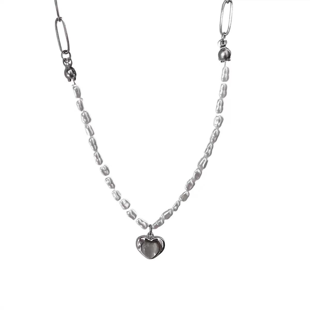 

Pearl love necklace year high design sense collarbone chain Internet celebrity summer tide