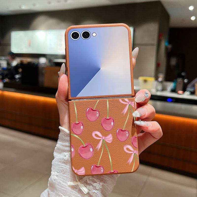 Crystal Cherry Fruits Bowknots Pattern Case For Samsung Z Flip 7 6 5 4 Leather Texture Folding Fhone Cover For Galaxy Z Flip7 Flip6 Flip5