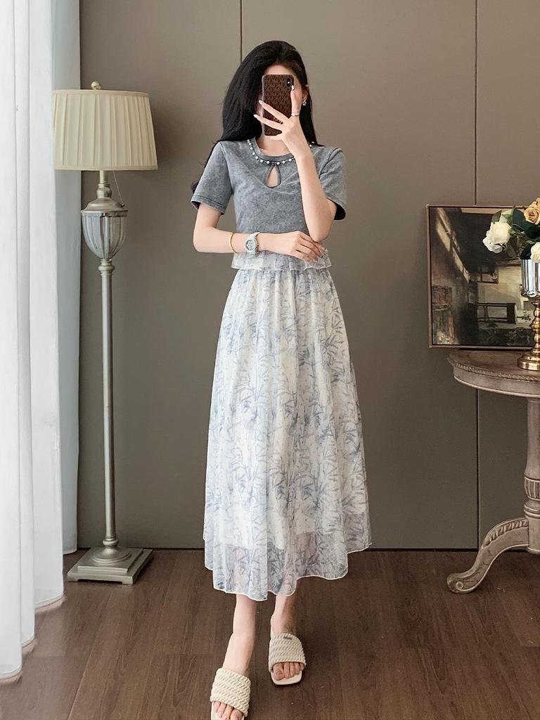 Women's Summer Slimming Midi Skirt Two-Piece Set with French Lace Stitching – Elegant and Stylish.