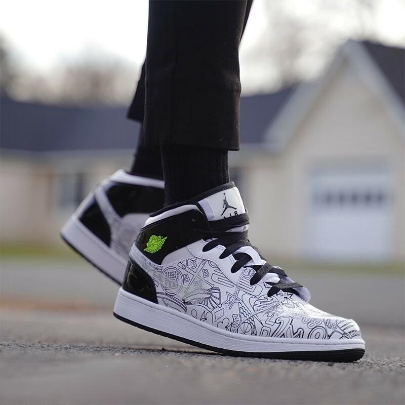 Air Jordan 1 Mid SE GS DIY Kids Sneakers White Black Volt DC4099-100