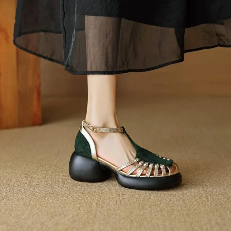 

Fashion Women s Shoes 2025 New Summer Trend Comfortable Low-heeled Shoes Baotou Casual One-line Buckle Fashion Roman Sandals 35 зелёный