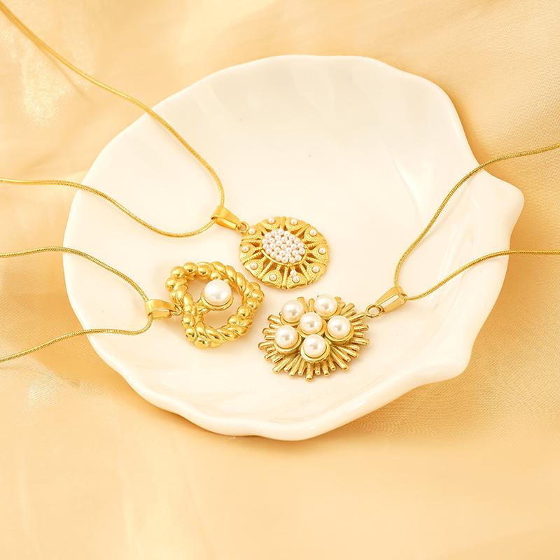 French Premium Polka Dot Stainless Steel Necklace Turquoise Pearl Love Pendant Premium Titanium Steel Necklace