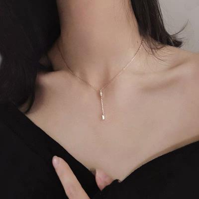 Collar de Plata de Ley 925 con Diamante Cuadrado Gota de Agua de Lujo Ligero para Mujer Diseño Nicho Exquisito y Versátil Cadena Larga para Suéter
