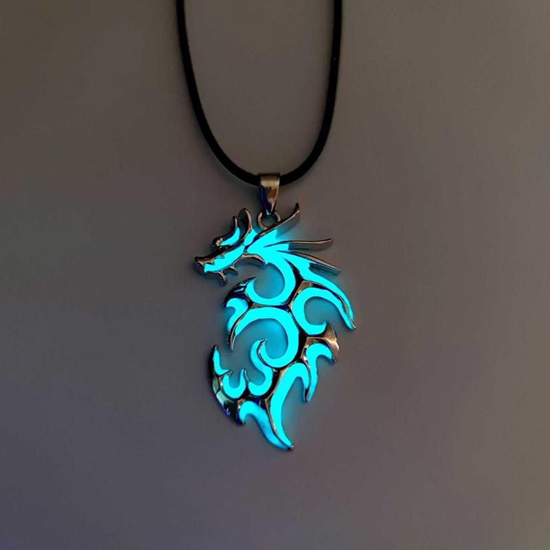 Vintage Punk Luminous Dragon Pendant Necklace Luminous Fire Dragon Pendant Necklace Glow In Dark Party Hallowenjewelry Gift