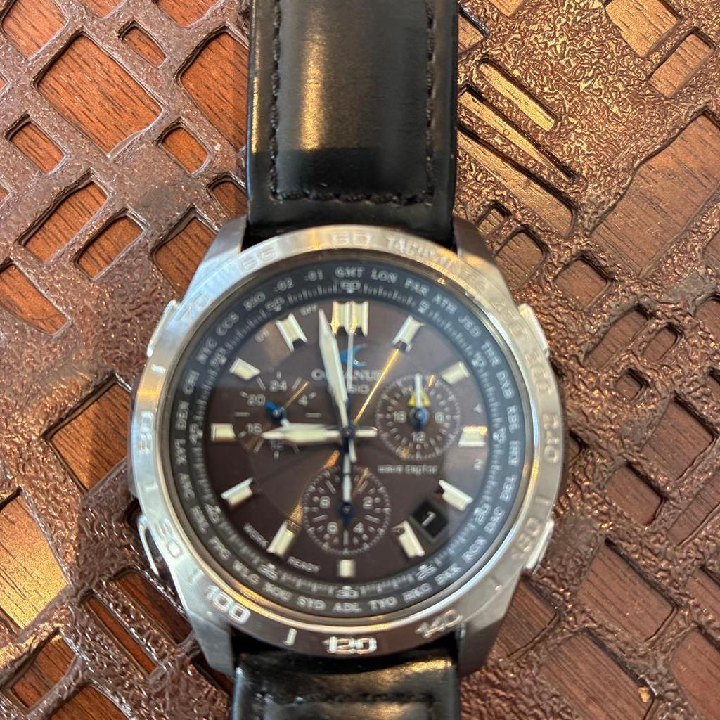 Used CASIO OCEANUS Black dial Leather strap Beautiful condition