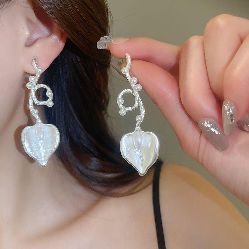 Silver Needle Gold-Plated Geometric Earrings: Chic, Luxurious, High-End Summer Style