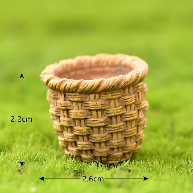 Miniature DIY Building Model: Moss, Micro Landscape Ornaments, Resin Animal & Plant Figures