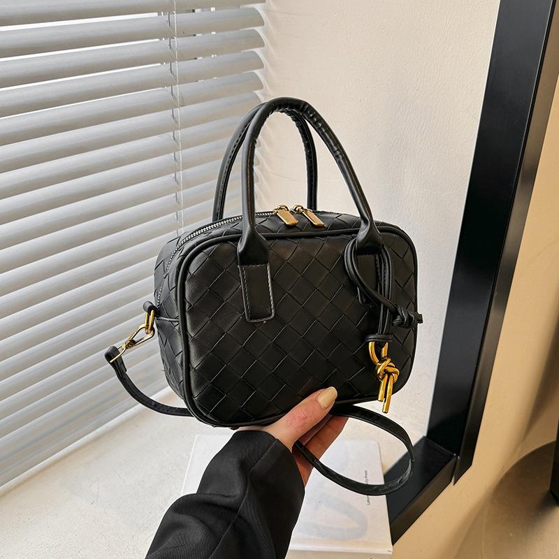 

Жіноча сумка 2024 нова модна сумка-месенджер осінь і зима бостонська сумка сумка жіноча проста сумочка-ніша чорний