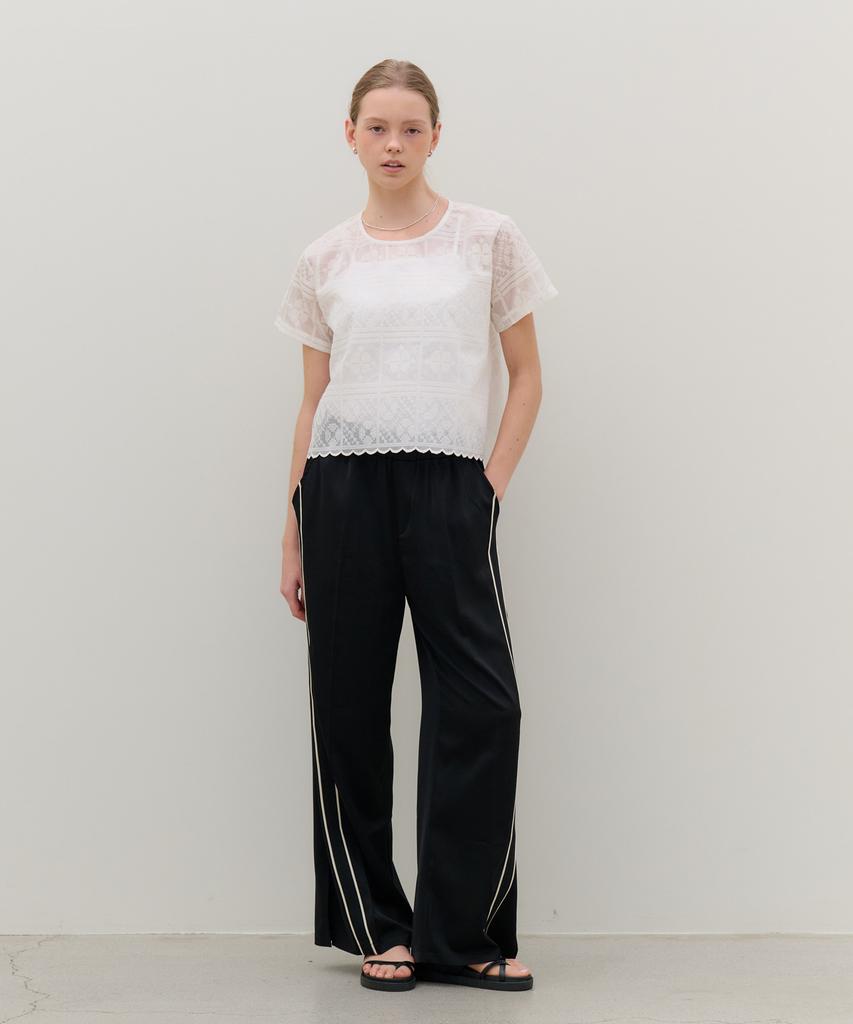 Metapeo Met Cozy Lace Blouse