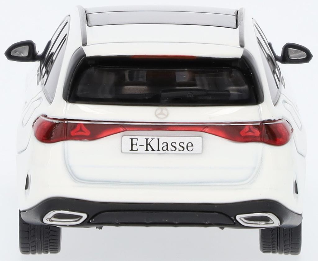 [Mercedes-Benz Collection] Genuine E-Class Station Wagon AMG Line (S214) Manufaktur Opalis White 1/43 Scale