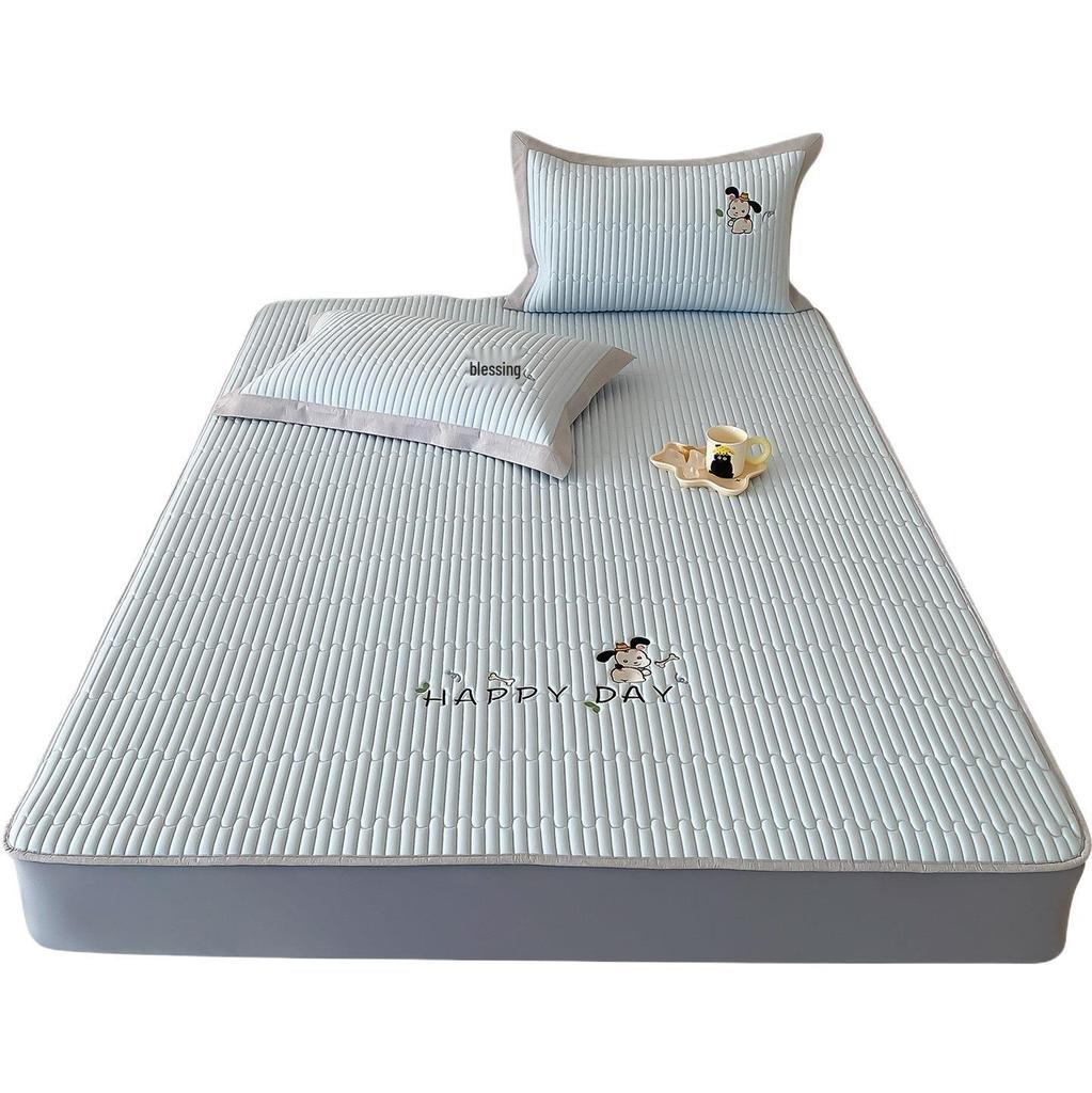Class A Summer Cooling Cartoon Ice Silk Quilted 3-Piece Mat Set with Fitted Sheet
