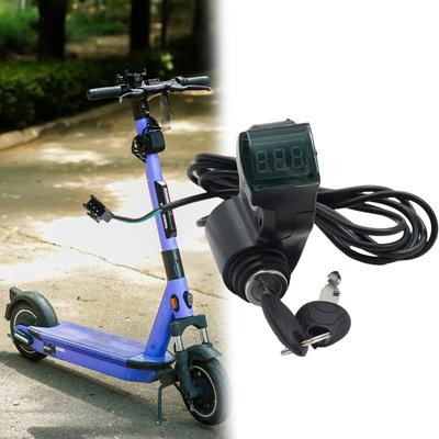 Elektrický skúter Palcový plyn s LCD displejom Napätie elektrického skútra s kľúčovým zámkom pre elektrické skútre