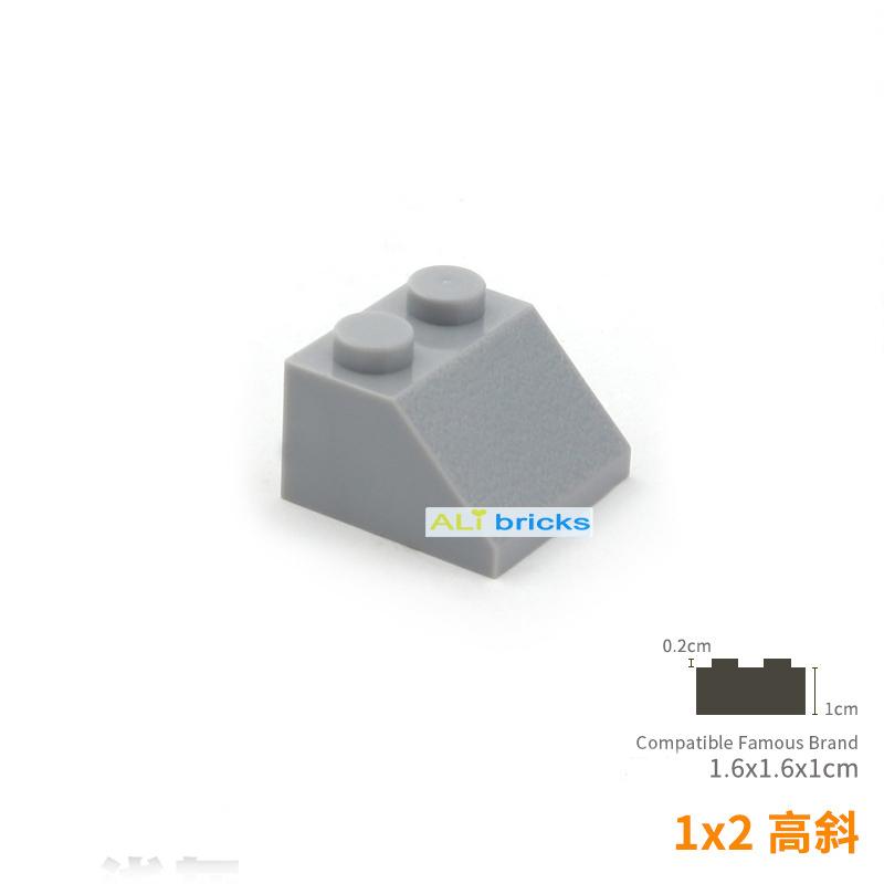 100pcs DIY Building Blocks Thick Figure Bricks Slope 2x2 Educational Creative Size Compatible With Plastic Toys for Children