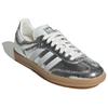 adidas חבילת סמבה OG מטאלית סדוקה - נעלי סניקרס כסופות לנשים כסוף-מטאלי נעליים-לבן ליבה-לבן JR0035