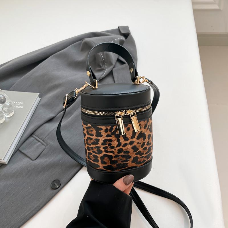 2025 Versatile Color Block Patchwork Crossbody Women’s Round Bucket Bag